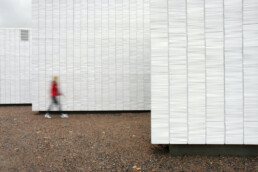 duralmond paperwall en fachada de estudio de arquitectura 1 uai